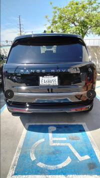 路虎揽胜行政3.0汽油