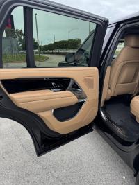 路虎揽胜行政3.0汽油