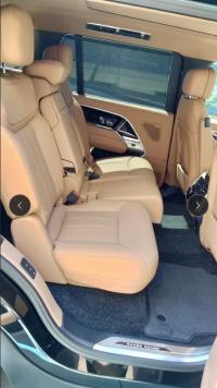 路虎揽胜行政3.0汽油