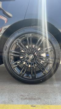 路虎揽胜行政3.0汽油