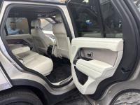 路虎揽胜行政3.0汽油