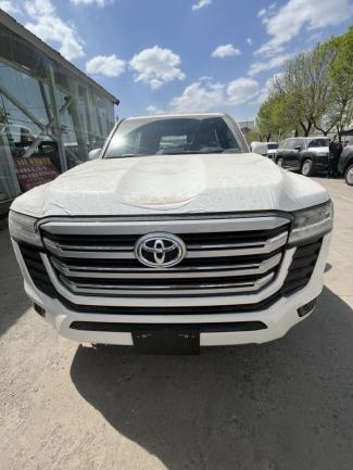 2025款 丰田酷路泽4000 4.0L GX-R 8气 20轮 真皮 15522766119（同微信）可视频验车 价格变动快 欢迎电话咨询现车情况