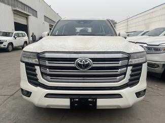 2025款 丰田酷路泽4000 4.0L GX-R 8气 20轮 真皮 15522766119（同微信）可视频验车 价格变动快 欢迎电话咨询现车情况