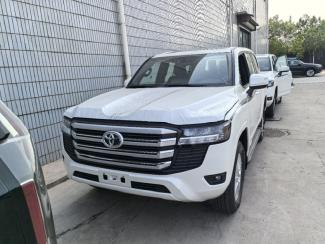 2025款 丰田酷路泽4000 4.0L GX-R 8气 18轮 丝绒 15522766119（同微信）可视频验车 价格变动快 欢迎电话咨询现车情况