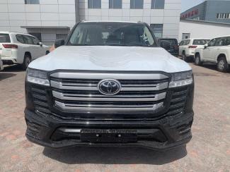 2025款 丰田酷路泽4000 4.0L GX-R 8气 20轮 真皮 (Modellista套件) 科威特 15522766119（同微信）可视频验车 价格变动快 欢迎电话咨询现车情况