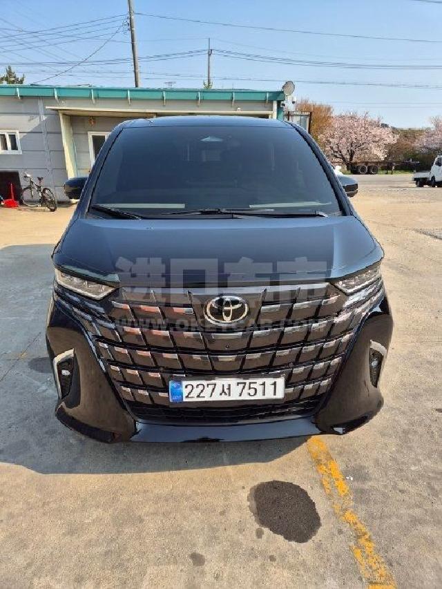 欧版2025款 丰田埃尔法 2.5L 油电混动 四驱 韩版