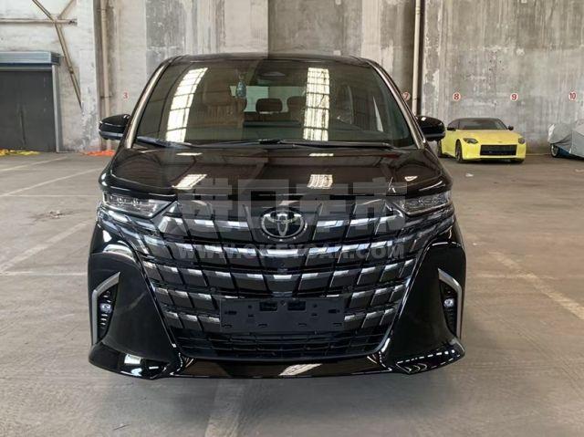 欧版2025款 丰田埃尔法 2.5L 油电混动 四驱 韩版