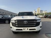 2025款 丰田酷路泽4000 4.0L GX-R 4气 17铁轮 三差 无绞盘