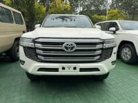 2025款 丰田酷路泽4000 4.0L GX-R 4气 18轮 无窗