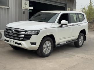 2025款 丰田酷路泽4000 4.0L GX-R 4气 18轮 无窗 联系方式：15522748577 （同微信）可视频验车 大商无欺 无隐藏消费