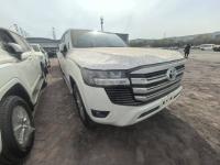 2025款 丰田酷路泽4000 4.0L GX-R 8气 18轮 丝绒