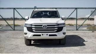 2025款 丰田酷路泽4000 4.0L GX-R 8气 18轮 丝绒 联系电话：15122349933 敬业 {同微信} 可零首付 定金发车 大商无欺 无隐藏消费