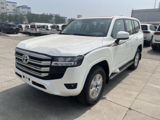 2025款 丰田酷路泽3500 3.5T GX-R 18轮 丝绒 8气 天窗 联系方式：杨经理 13132141235（同微信）可视频验车 价格变动快 欢迎电话咨询现车情况