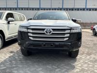 2025款 丰田酷路泽3500 3.5T GX-R 18轮 丝绒 8气 天窗