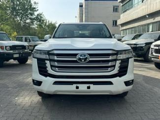 2025款 丰田酷路泽3500 3.5T GX-R 20轮 JBL 前通风 雷测 High科威特 联系电话：15122349933 敬业 {同微信} 可零首付 定金发车 大商无欺 无隐藏消费
