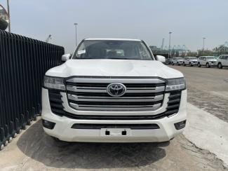 2025款 丰田酷路泽3500 3.5T GX-R 20轮 JBL 前通风 雷测 High科威特 联系电话：15122349933 敬业 {同微信} 可零首付 定金发车 大商无欺 无隐藏消费
