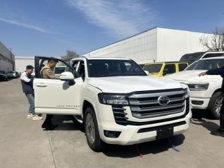 2025款 丰田酷路泽3500 3.5T GX-R 20轮 JBL 前通风 雷测 High科威特 联系电话：15122349933 敬业 {同微信} 可零首付 定金发车 大商无欺 无隐藏消费