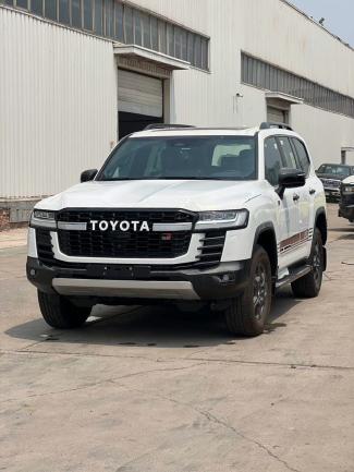 2025款 丰田酷路泽3500 3.5T GR-Sport 15522766119（同微信）可视频验车 价格变动快 欢迎电话咨询现车情况