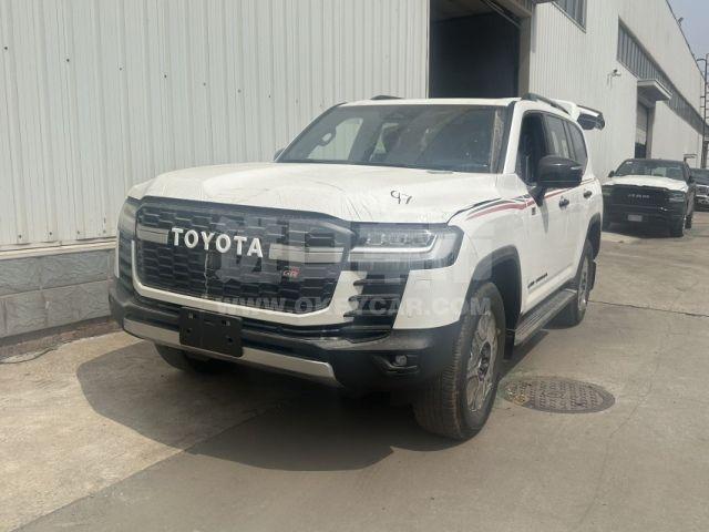 中东版2025款 丰田酷路泽3500 3.5T GR-Sport