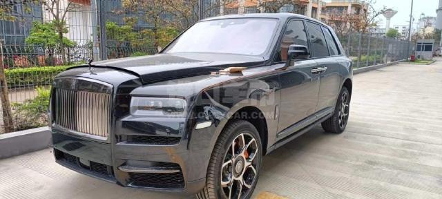欧版2024款 劳斯莱斯库里南(Cullinan) 6.7T Black Badge