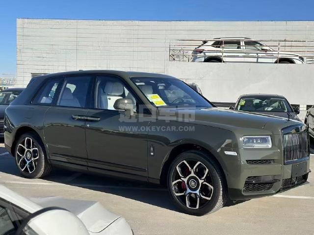 欧版2024款 劳斯莱斯库里南(Cullinan) 6.7T Black Badge