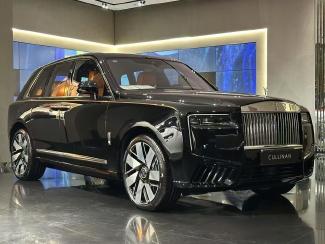 2025款 劳斯莱斯库里南 6.7T 标准型 保税区最大商家（定金开票/定金发车）平行进口车试点企业