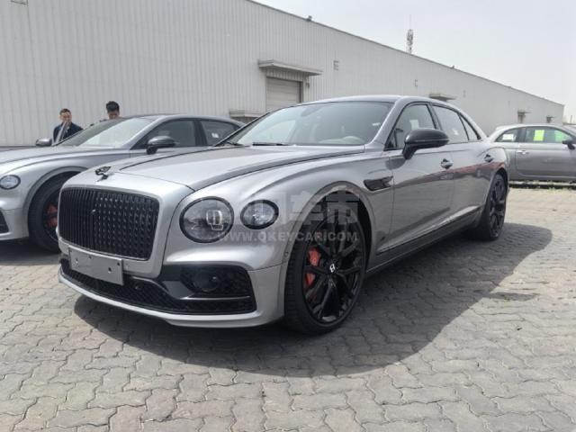欧版2023款 宾利飞驰 4.0T S