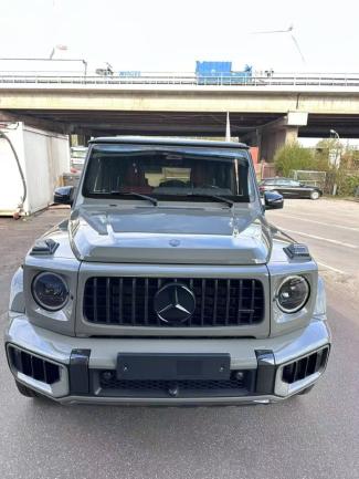 2025款 奔驰G63 保税区最大商家（定金开票/定金发车）平行进口车试点企业