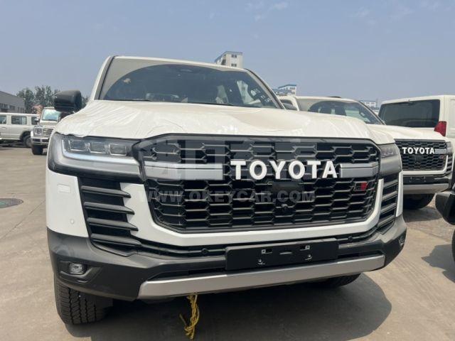 中东版2025款 丰田酷路泽3500 3.5T GR-Sport
