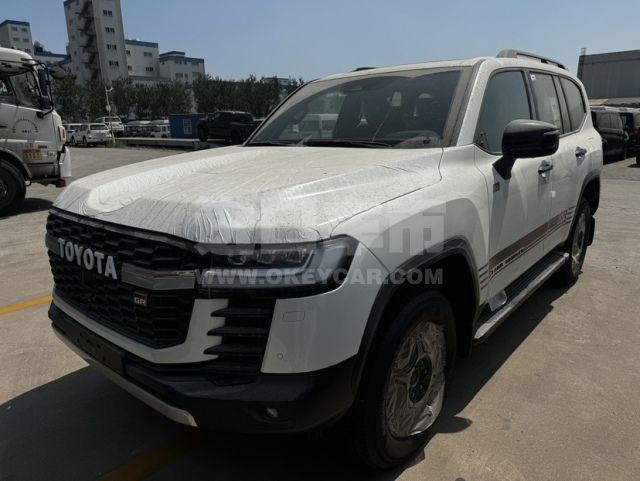 中东版2025款 丰田酷路泽3500 3.5T GR-Sport