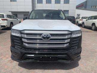 2025款 丰田酷路泽4000 4.0L GX-R 8气 20轮 真皮 (Modellista套件) 科威特 18630906661（同微信）豪车商务定制 全国上牌 报价不代表成交价 关于车辆更多配置及改装方案