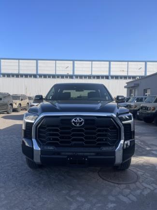2025款 丰田坦途 3.5T 四门 SR TRD Off road越野 联系方式：15522748577 （同微信）可视频验车 大商无欺 无隐藏消费