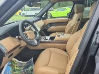 路虎揽胜行政3.0汽油