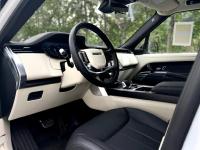 路虎揽胜行政4.4汽油