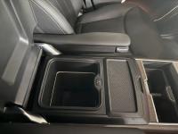 路虎揽胜行政4.4汽油