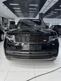 2023款 路虎揽胜行政4.4汽油 4.4T P530 汽油 创世长轴