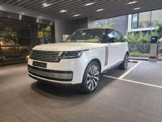 2024款 路虎揽胜行政4.4汽油 4.4T P615 汽油 揽胜SV 韩版 保税区最大商家（定金开票/定金发车）平行进口车试点企业
