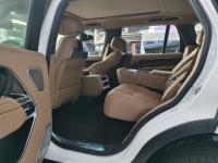 路虎揽胜行政3.0汽油