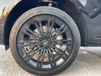 路虎揽胜行政3.0汽油