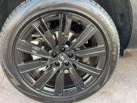 路虎揽胜行政3.0汽油