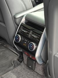 路虎揽胜行政3.0汽油