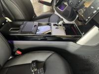 路虎揽胜行政3.0汽油