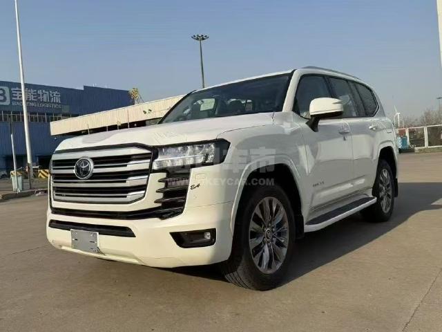 中东版2025款 丰田酷路泽3500 3.5T GX-R 20轮 JBL 前通风 雷测 High科威特