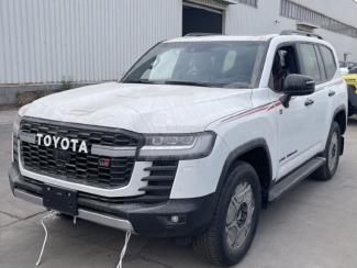 2025款 丰田酷路泽3300 3.3T GR-Sport 报价太乱 价格电议 18822338001