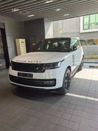 2025款 路虎揽胜行政 4.4汽油 4.4T P530 汽油 创世长轴 韩版