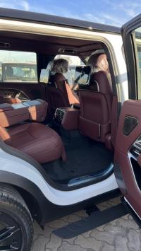 路虎揽胜行政4.4汽油