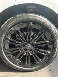 路虎揽胜行政4.4汽油