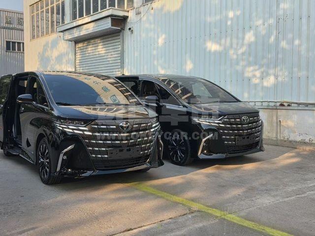欧版2025款 丰田埃尔法 2.5L 油电混动 四驱 韩版
