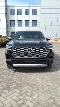 2025款 丰田红杉3.4T 混动 四驱 Capstone顶点