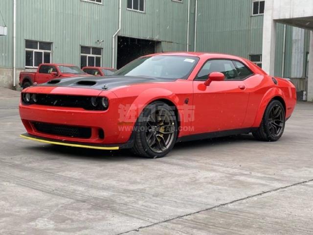 加版2022款 道奇挑战者6.2T SRT Hellcat Redeye Widebody Jailbreak越狱版